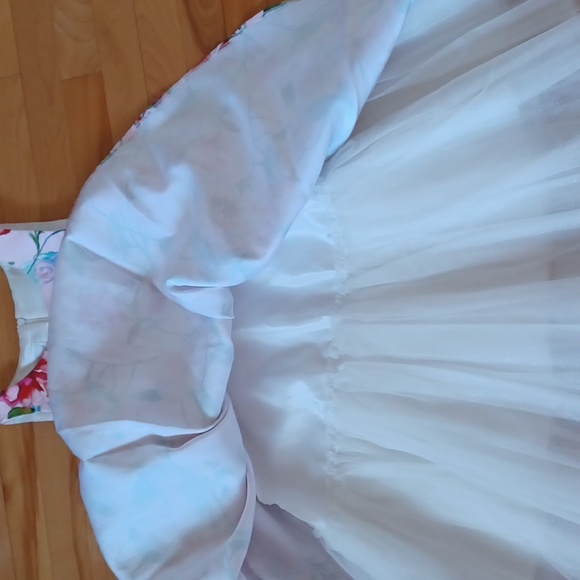 ❤️HOST PICK ❤️Couture Princess Floral Dress 👗 size 10-12 - Picture 3 of 10